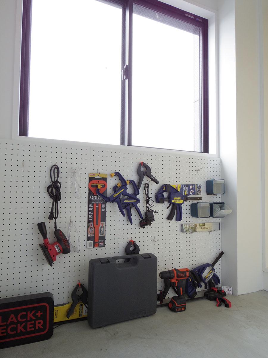 世田谷区南烏山の賃貸物件/屋上にはDIYスペースもあって、工具類も揃っています