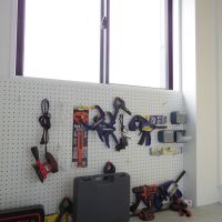 世田谷区南烏山の賃貸物件/屋上にはDIYスペースもあって、工具類も揃っています