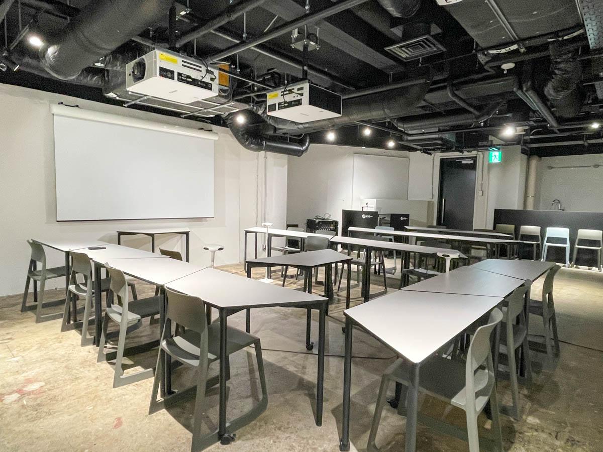 千代田区神田小川町の賃貸物件/最大50名収容可能なイベントスペース（有料）。重要なプレゼンテーションの場としても、いい使い方ができそう