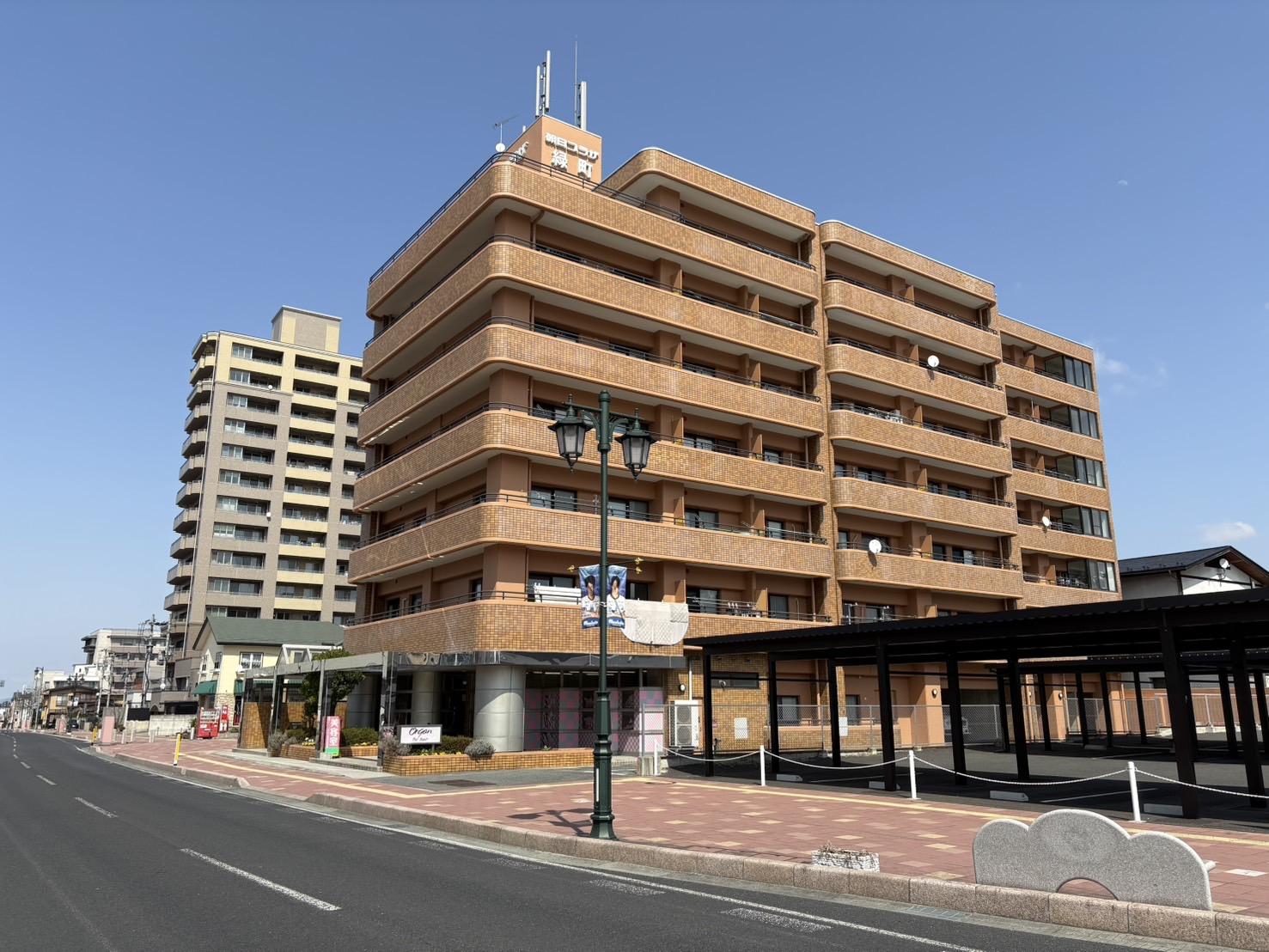 山形県山形市緑町の売買物件/この前の通りで5月に日本三大植木市が開催され、歩行者天国となる。