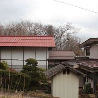 山形県上山市下生居の売買物件/このように母屋と蔵が増築部分で繋がっている。